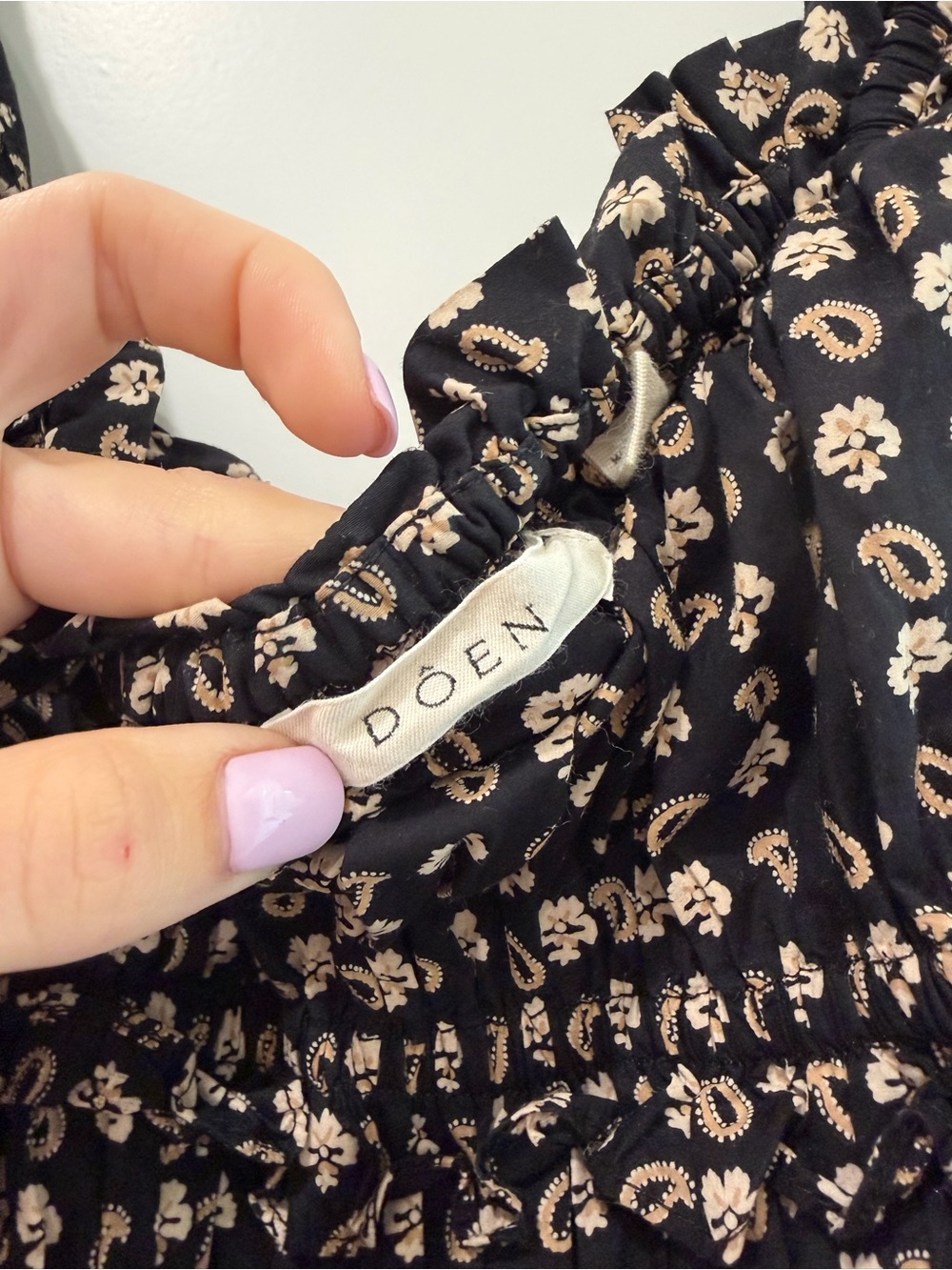 DOEN Black Floral Long-Sleeve Smocked Midi Dress - Picture 4 of 4